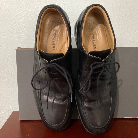 Johnston & Murphy men’s black dress shoe